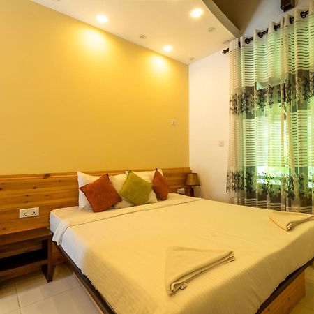 אנוראדפורה Hotel Bella Vista מראה חיצוני תמונה